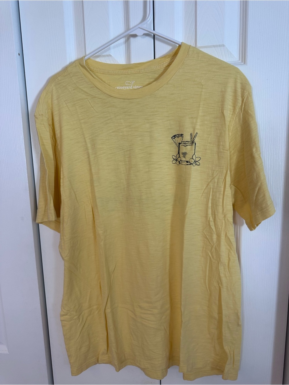 Vineyard Vines Yellow Short-Sleeve Crewneck T-Shirt Mens size large, worn once!